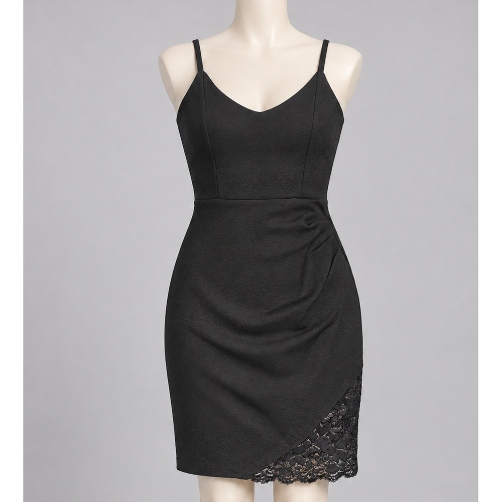 Almost Famous Black Lace Trim Bodycon Mini Dress Juniors Medium V-Neck Ruched